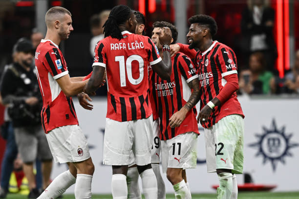 AC Milan thắng Venezia 4-0 ở vòng 4 Serie A